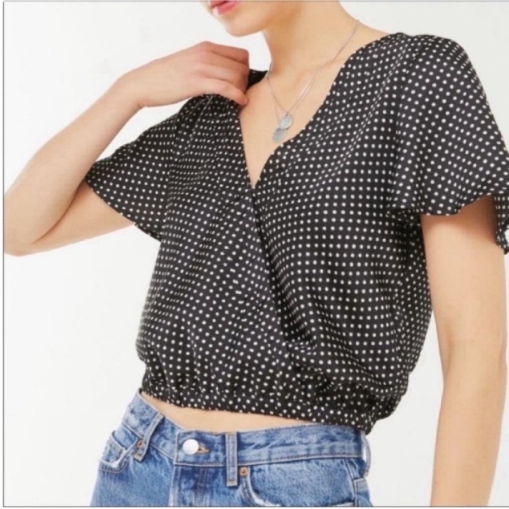 Urban Outfitters crop top black white polka dots flutter sleeves